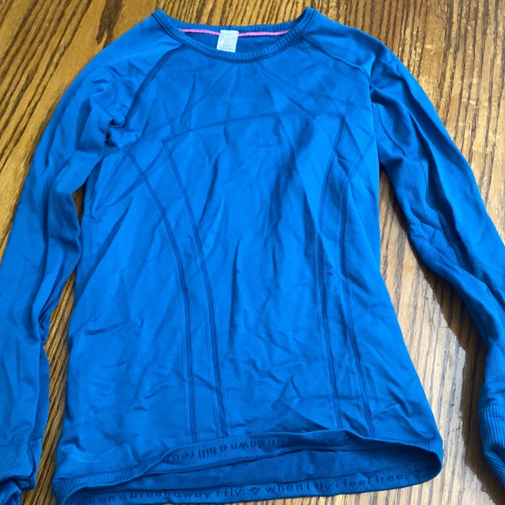 Kids Lululemon long sleeve athletic!